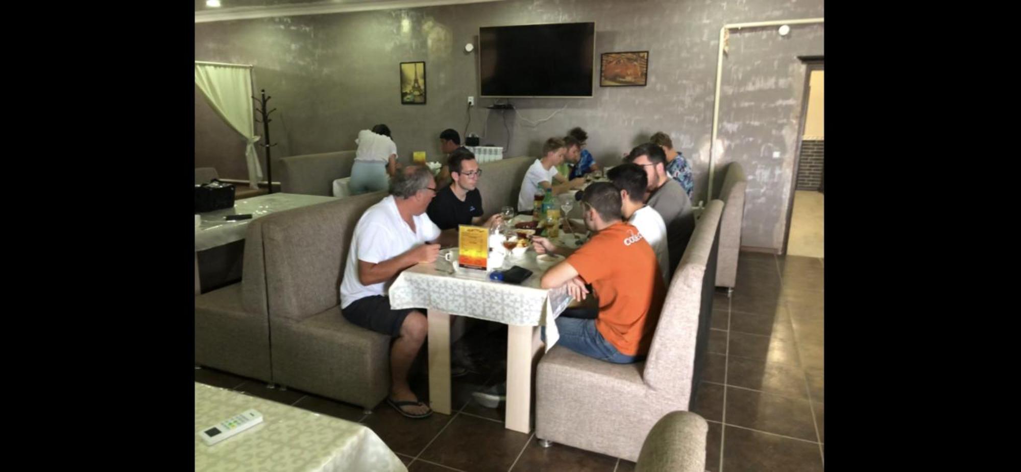 Motel “Satti” Shetpe Luaran gambar